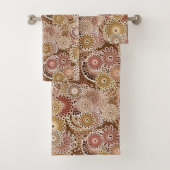 Fractal Swirl Pattern, Brown, Tan en Beige Bad Handdoek (Insitu)