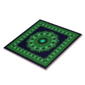 Fractale groene briljante omrande mandala tegeltje (Zijkant)