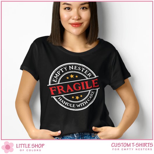 Fragiele handgreep met zorg Dochter Zoon op Colleg T-shirt