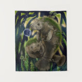 Fragile Balance ManateeTapestry Wandkleed (Voorkant)