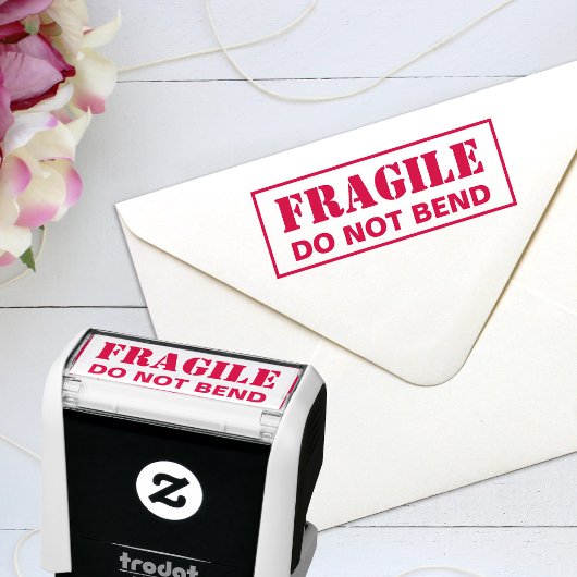 Fragile buig geen aangepaste omgezette tekst zelfinktende stempel