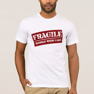 Fragile handgreep met zorg t-shirt