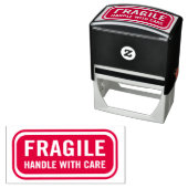 Fragile handgreep met zorg zelfinktende stempel (In situ)