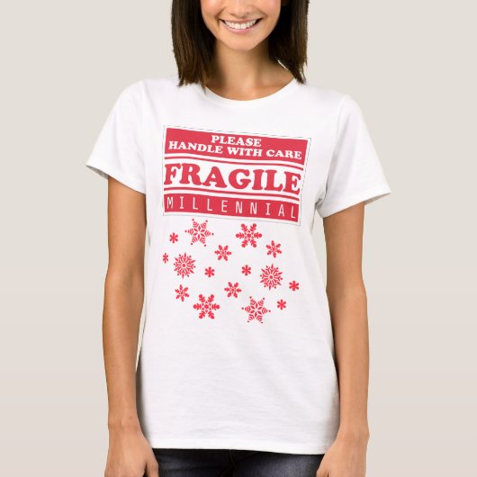 Fragile Millennial, handig met zorgsnoer T-shirt (Voorkant)