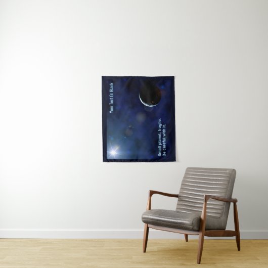 Fragile Planet Wandkleed (In situ)