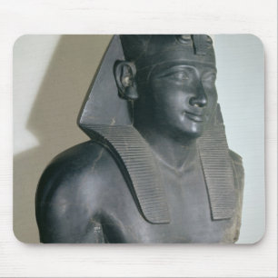 Fragment van een Egyptisch standbeeld van Ptolemy Muismat