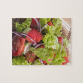 Fragment van vegetarische sla uit verse groenten legpuzzel (Horizontaal)