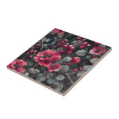 Frambozen, bordeaux bloemen op donkergrijs tegeltje (Zijkant)