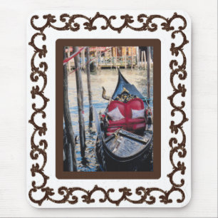 -Framed Gondola in Venezia Muismat