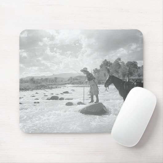 Frances Phelps Belden vliegt in de rivier Muismat (Met muis)