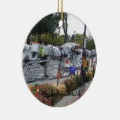 Frankenmuth Michigan White Horse Carriage Autumn Keramisch Ornament (Rechts)
