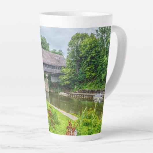 Frankenmuths Covered Bridge Latte Mok (Rechterhoek)