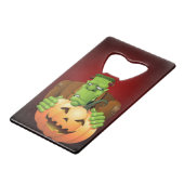 Frankenstein Monster Cartoon met pompoen Creditkaart Flessenopener (Voorkant Gekanteld)