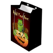Frankenstein Monster Cartoon met pompoen Medium Cadeauzakje (Voorkant Gekanteld)