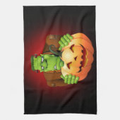 Frankenstein Monster Cartoon met pompoen Theedoek (Verticaal)