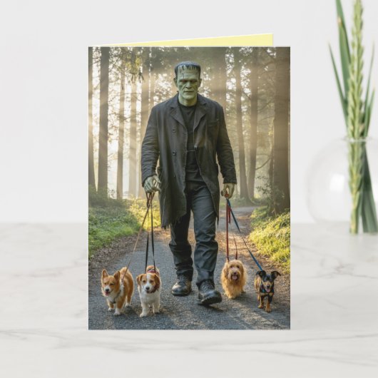 Frankenstein Walkin' the Dog Card Feestdagen Kaart (Voorkant)