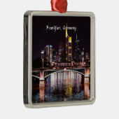 Frankfurt, Duitsland 's nachts Metalen Ornament (Rechts)