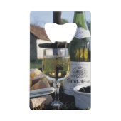 Frankrijk, Bourgogne, Chablis. Lokale wijn en Creditkaart Flessenopener (Voorkant)