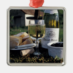 Frankrijk, Bourgogne, Chablis. Lokale wijn en Metalen Ornament