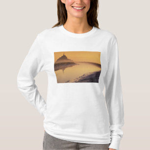 FRANKRIJK, Normandië Mont St. Michel. Morgenlicht T-shirt