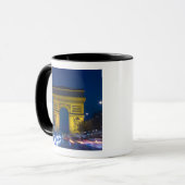 Frankrijk, Parijs. De Arc de Triomphe en de Mok (Voorkant links)