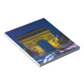 Frankrijk, Parijs. De Arc de Triomphe en de Notitieblok (Schuin)