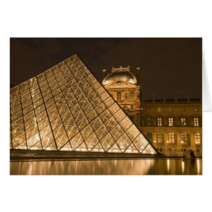 Frankrijk, Parijs. De Louvre bij schemering. Credi