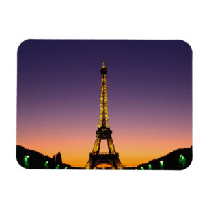 Frankrijk, Parijs, Eiffeltoren bij zonsondergang. Magneet