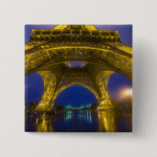 Frankrijk, Parijs. Eiffeltoren verlicht bij Vierkante Button 5,1 Cm