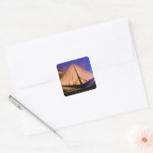 Frankrijk, Parijs. Het Louvre-museum bij schemerin Vierkante Sticker (Envelop)