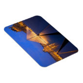 Frankrijk, Parijs. Het Louvre museum in de schemer Magneet (Rechterzijde)