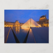 Frankrijk, Parijs. Het Louvre museum in schemering Briefkaart (Voorkant)