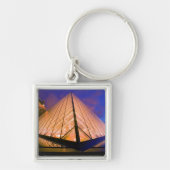 Frankrijk, Parijs. Het Louvre museum in schemering Sleutelhanger (Voorkant)