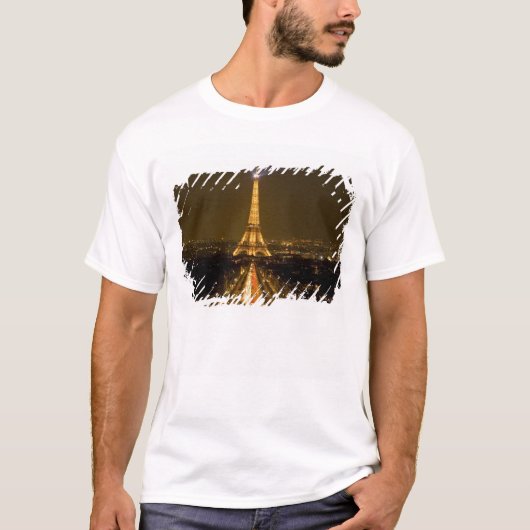 Frankrijk, Parijs. Nachtmaal uitzicht Eiffeltoren T-shirt (Voorkant)