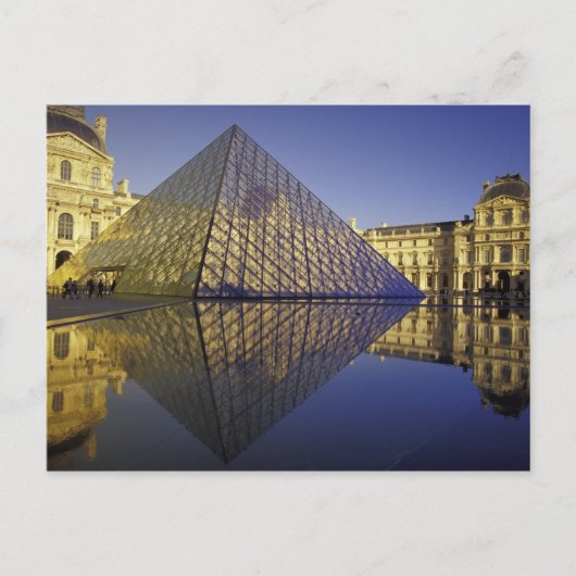 FRANKRIJK, Parijs Reflectie, Piramide. De Louvre Briefkaart (Voorkant)