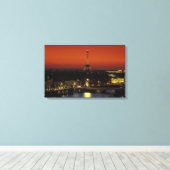 Frankrijk, Parijs Zonsondergang uitzicht op Eiffel Canvas Afdruk (Insitu (Houten vloer))