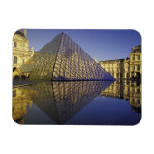 FRANKRIJK, Paris Reflection, Pyramid. Het Louvre Magneet (Horizontaal)