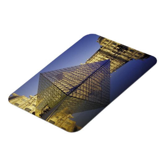 FRANKRIJK, Paris Reflection, Pyramid. Het Louvre Magneet (Linkerzijde)