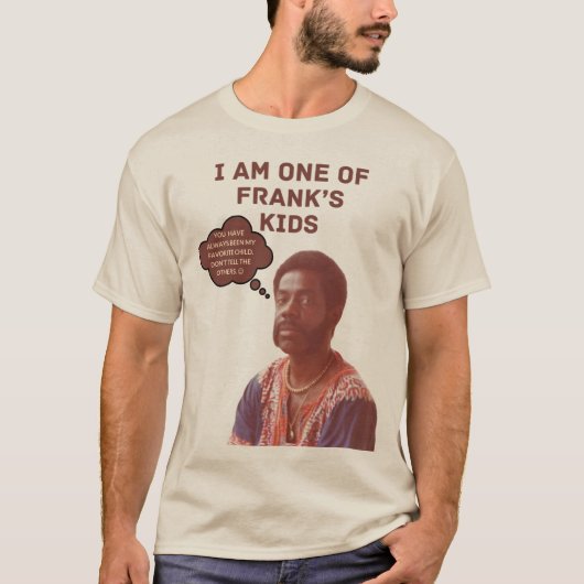Frank's Kinder Zand Shirt/Bruine Tekst T-shirt (Voorkant)