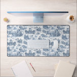 Frans Chariot Dawn Toile de Jouy-Blue Bureaumat<br><div class="desc">Schitterend gereconstrueerd,  naadloos  patroon van de Franse toile de jouy,  geïnspireerd door de beeldhouwwerken van Guido Reni Le Char de L'Aurore ca 1790,  op textiel gegraveerd. Dit ingewikkelde patroon kenmerkt taferelen van Griekse goden en godinnen,  tempels,  exotische dieren,  mythische zee wezens en fantasielandschappen.</div>