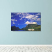 Frans-Polynesië, Moorea. Cooks Bay. Cruiseschip 3 Canvas Afdruk (Insitu (Houten vloer))