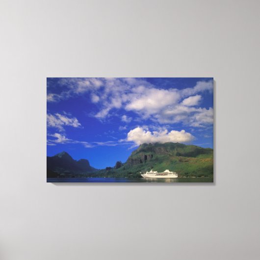 Frans-Polynesië, Moorea. Cooks Bay. Cruiseschip 3 Canvas Afdruk (Voorkant)