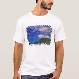 Frans-Polynesië, Moorea. Cooks Bay. Cruiseschip 3 T-shirt