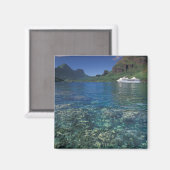 Frans-Polynesië, Moorea. Cooks Bay. Cruiseschip Magneet (Voorkant / Achterkant)