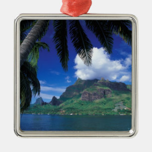 Frans-Polynesië, Moorea. Cooks Bay. Groen Metalen Ornament