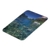 Frans-Polynesië, Moorea. Koekbaai. Cruiseschip Magneet (Linkerzijde)