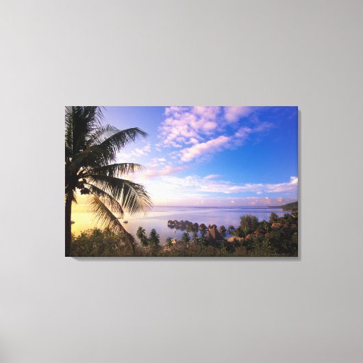 Frans-Polynesië, Moorea. Uitzicht op de Baie de Canvas Afdruk (Voorkant)