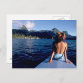 Frans-Polynesië, Moorea. Vrouw die geniet van uitz Briefkaart (Voorkant / Achterkant)