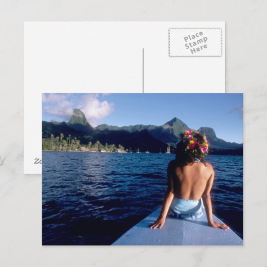 Frans-Polynesië, Moorea. Vrouw die geniet van uitz Briefkaart (Voorkant / Achterkant)