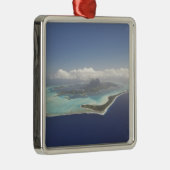 Frans-Polynesië, Tahiti, Bora Bora. De Metalen Ornament (Rechts)